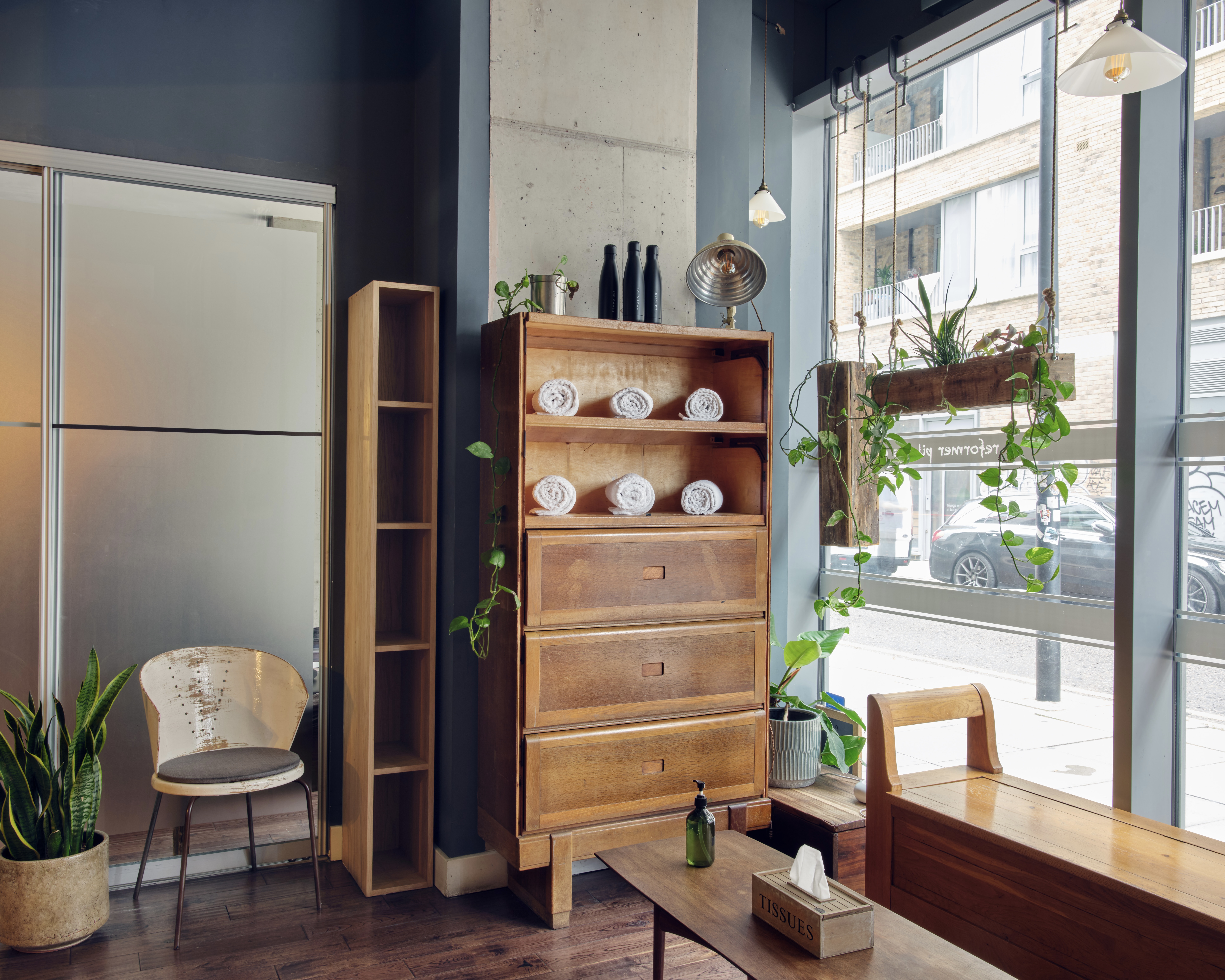 Private Hire E1 London